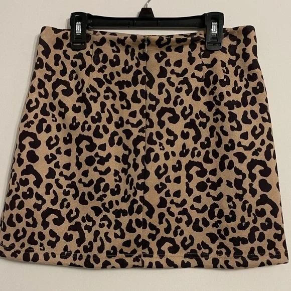 Hudson Gray Cheetah Mini Skirt - Picture 2 of 5
